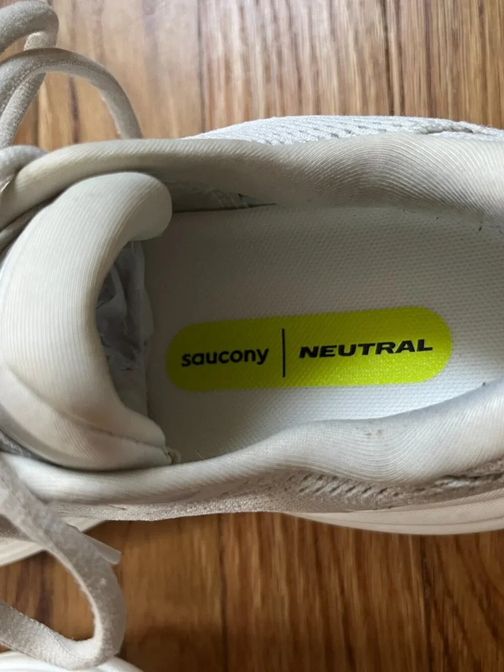 Saucony nearly new